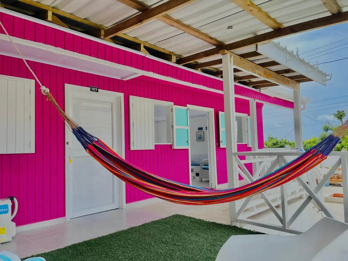 Camp Inn Colors Providencia Aguadulce