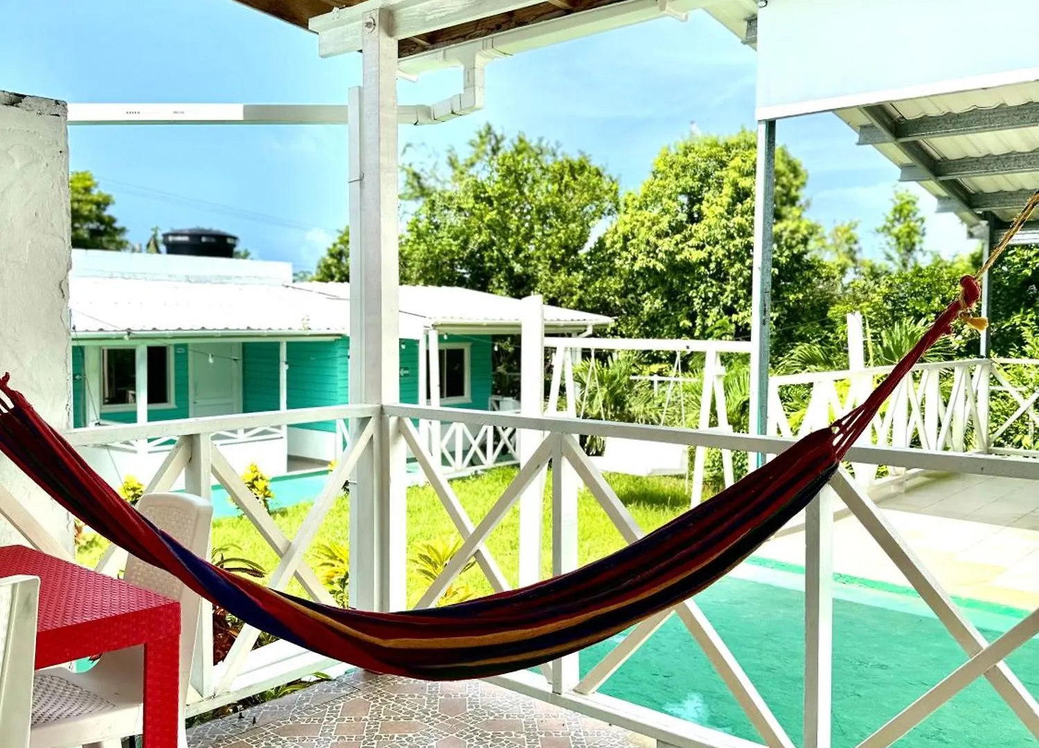 Camp Inn Colors Providencia Aguadulce